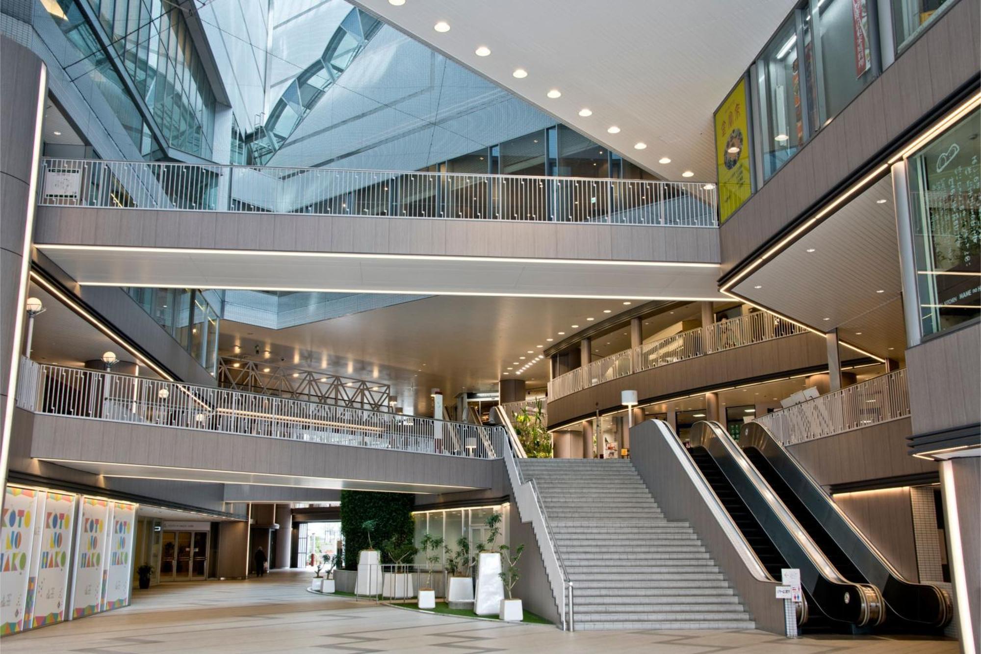 Ana Crowne Plaza Kobe By Ihg Exterior foto Interior of the library